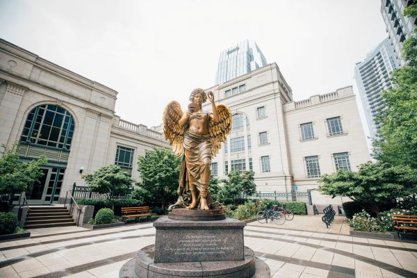 Celebrate a Dolly Parton Summer in Nashville
