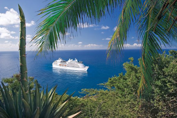 Seven Seas Navigator Sails to Rome’s Christmas Markets