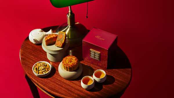 fairmont-singapore-mooncakes-20266-baked-halal-2pc-cropped