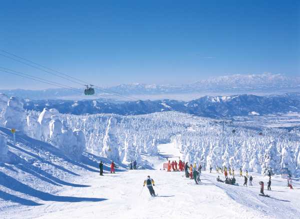 Tohoku: Japan’s Crowd-Free Après-Ski Adventure