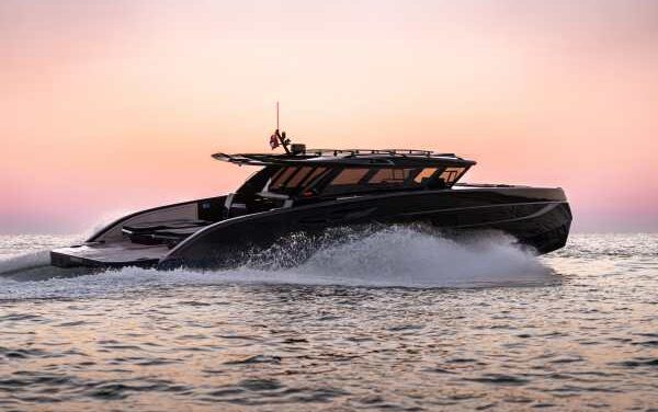 BRABUS ULTIMA 55 Roars Into Luxury Yachting
