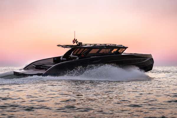 BRABUS ULTIMA 55 Roars Into Luxury Yachting