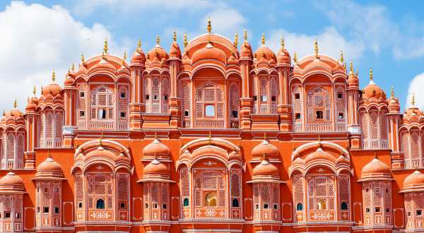 Go Solo, Save Hundreds: Sri Lanka and Christmas in India