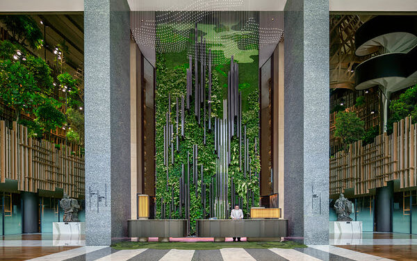 PARKROYAL COLLECTION Marina Bay Scores Double Honours