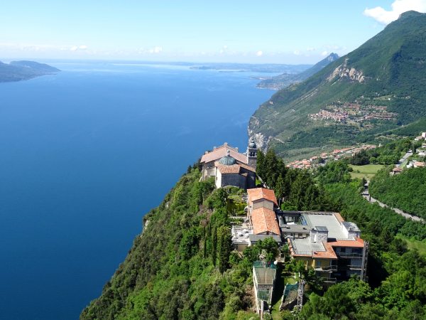 Lake Garda Walking Holiday Steps Into Paradise