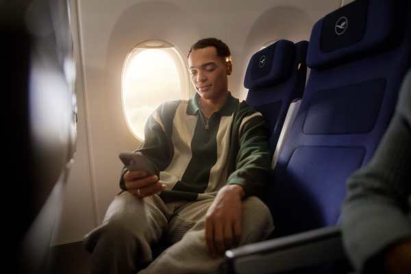 Lufthansa Takes Off with Free Starlink Wi-Fi
