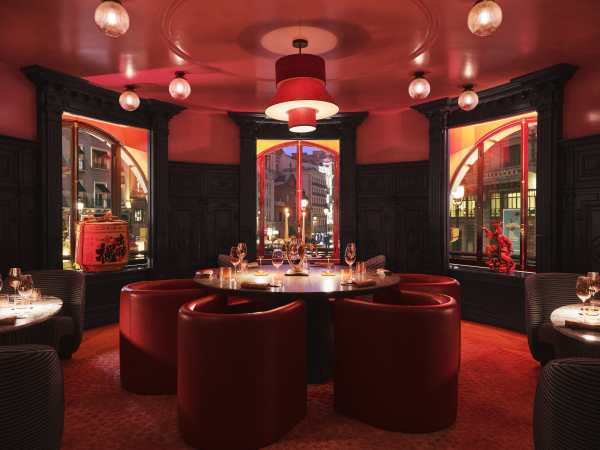 Madrid’s Isa Bar Shifts Motor Racing Into Top Gear