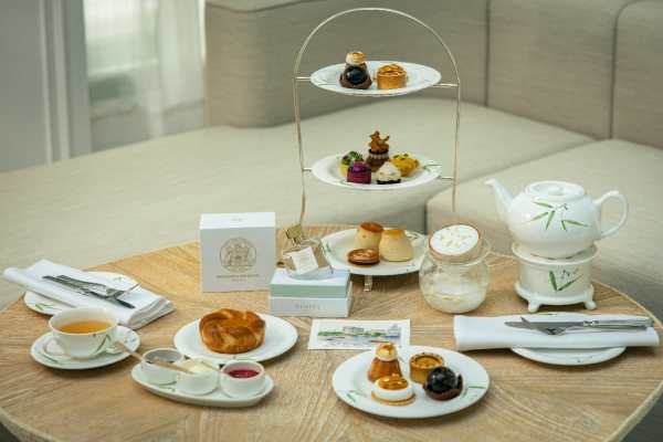 Mandarin Oriental Bangkok Debuts Light of Bangkok Tea