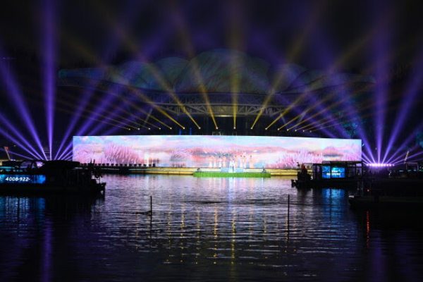Beijing Chaoyang Dazzles as China’s Sleepless City