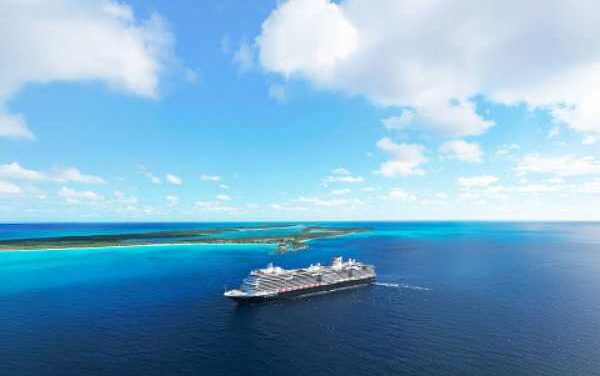 Holland America Unveils New Half Moon Cay Beach Club