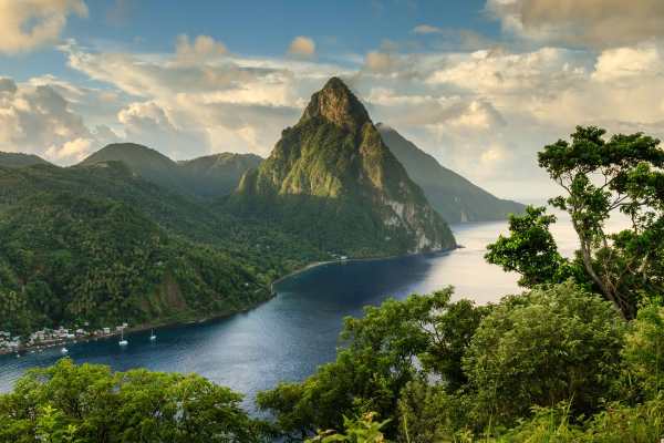 Solo Travel Deals: Save Big in Sri Lanka, NZ & Beyond