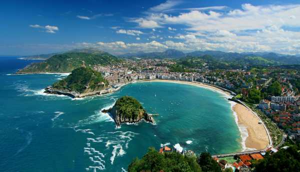 Christmas by Rail: 5 Festive European Seaside Escapes