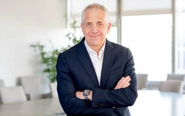 Roberto Alvo Flies High as BRAVO CEO of the Year