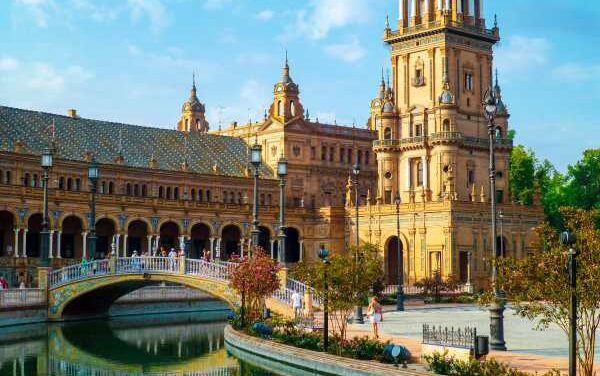 Bunnik Tours & Singapore Airlines Launch Spain Incentive