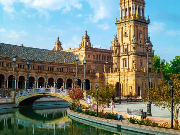 Bunnik Tours & Singapore Airlines Launch Spain Incentive