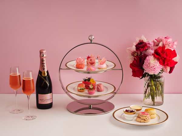 Fullerton Sydney Paints The Bar Pink for a Powerful Cause