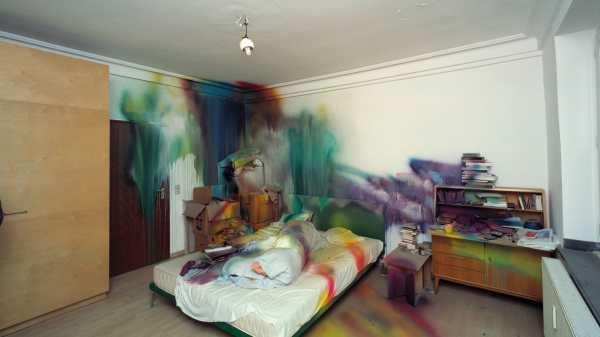 Katharina Grosse’s Black Bed Paints MUNCH Bold