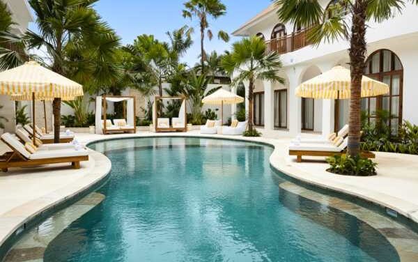 Goddess Retreats Wins Four Global Luxe Wellness Awards