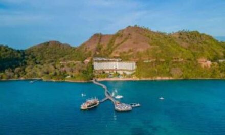 AYANA Komodo Shines with Second EarthCheck Silver Award!