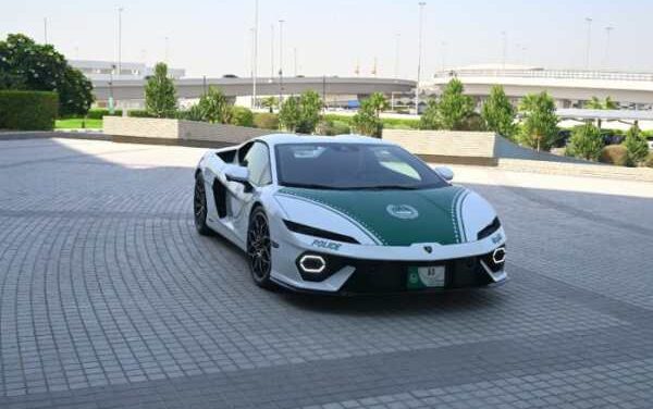 Dubai Police Unleash 920HP Hybrid Lamborghini