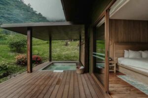 Brumas Three Bedroom Villa Jacuzzi_