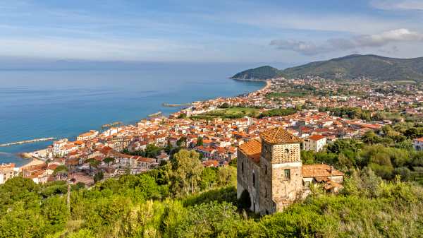 Cilento-Campania-town-of-Santa-Maria-de-Castellabate.jpg