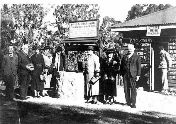 Copy of lone_pine_entrance_1936
