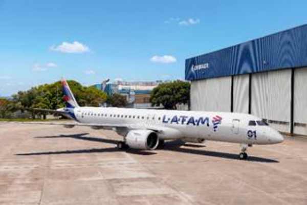 LATAM begins adding the Embraer E195-E2 to its fleet