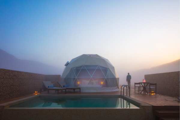 Moon Sharjah Retreat Reopens for Starry Desert Escapes!