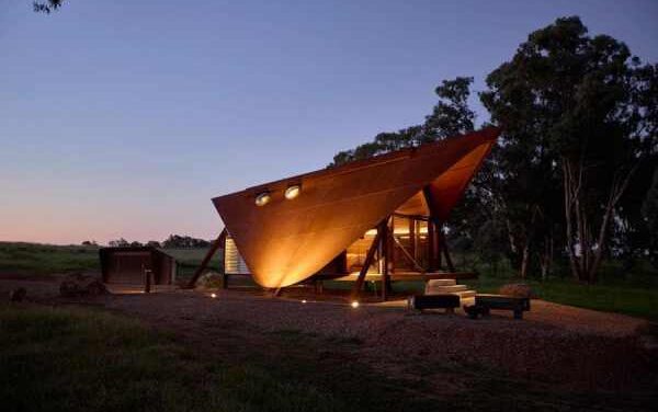 New Luxury Cabins Put Orange on Australia’s Design Map
