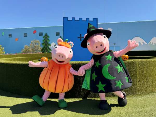 Peppa Pig Theme Park DFW Goes Boo-tiful This Halloween!