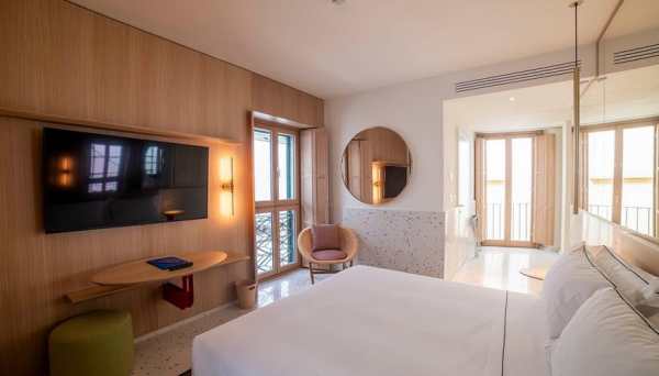 Milan Hotels Find Luxury’s New Affordable Sweet Spot