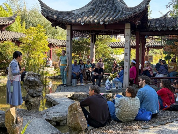 Mid-Autumn Magic Lights Up Gardens Worldwide!